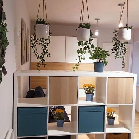 Apartament Granatowy Swietoduska 12 Lublin Kültér fotó