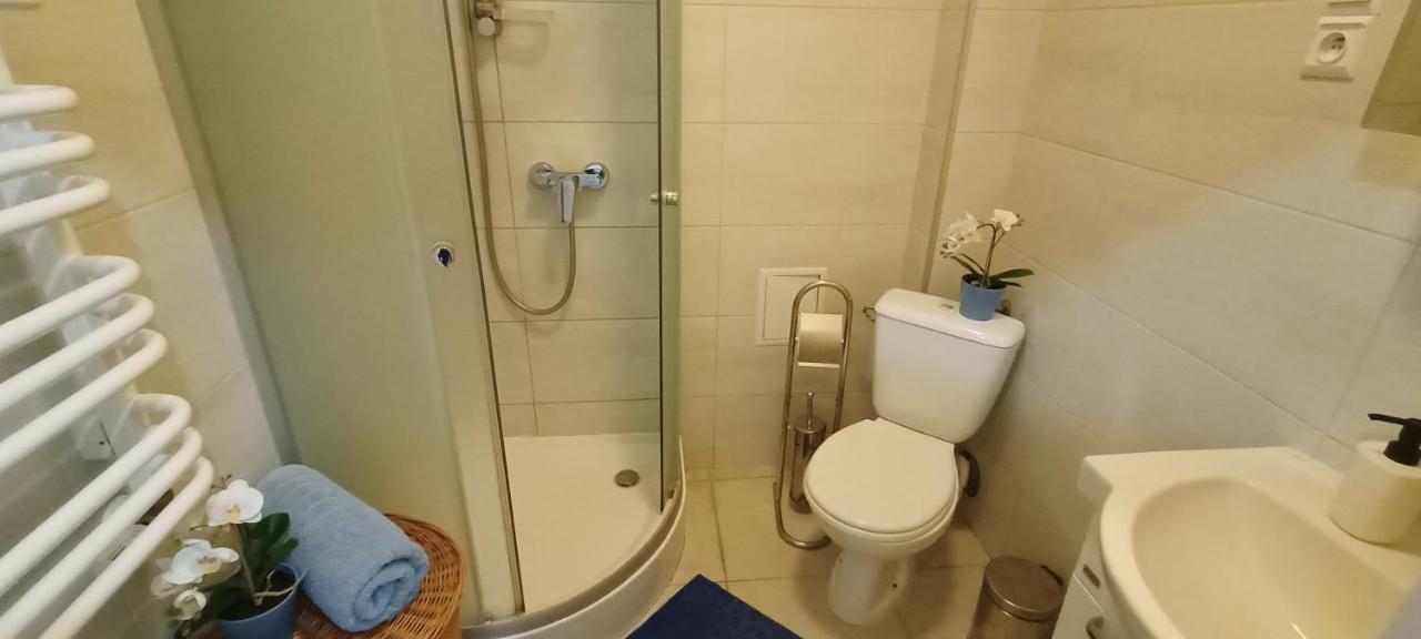 Apartament Granatowy Swietoduska 12 Lublin Kültér fotó