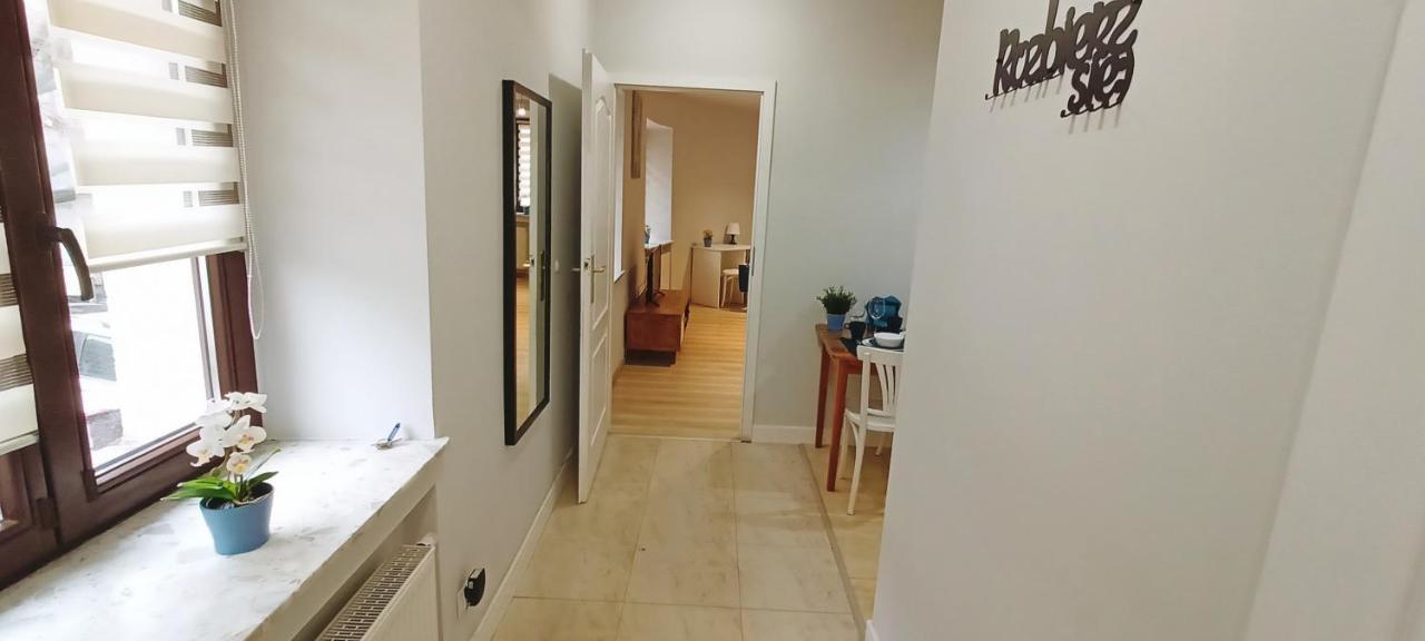 Apartament Granatowy Swietoduska 12 Lublin Kültér fotó